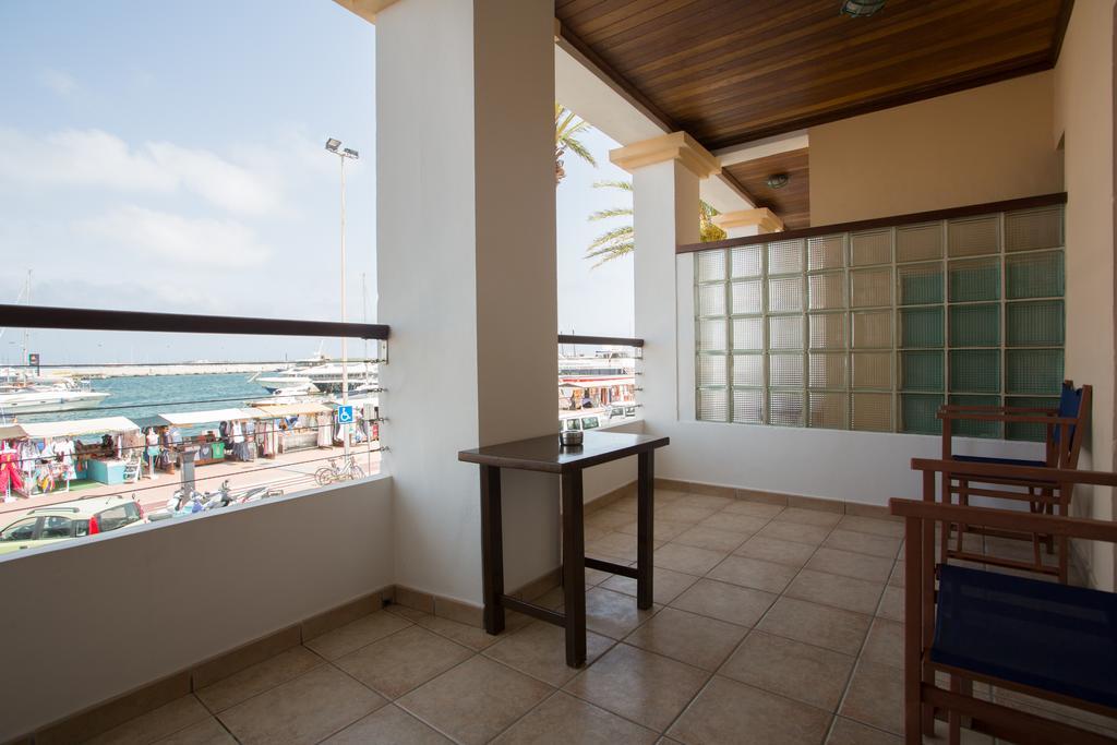 Hotel Bahia La Savina  Exterior photo