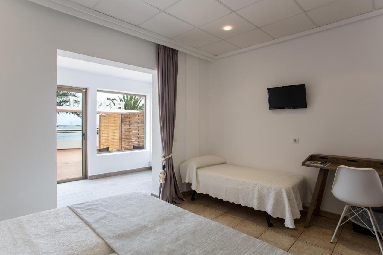 Hotel Bahia La Savina  Exterior photo